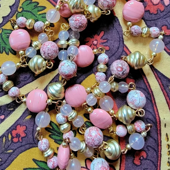 COPY - 🍨🧁Deliciously Beaded Chain Necklace🔆 - Picture 7 of 7